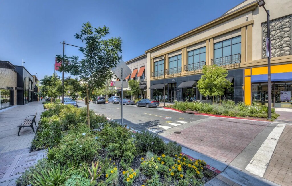 Kimley-Horn retail development engineering services